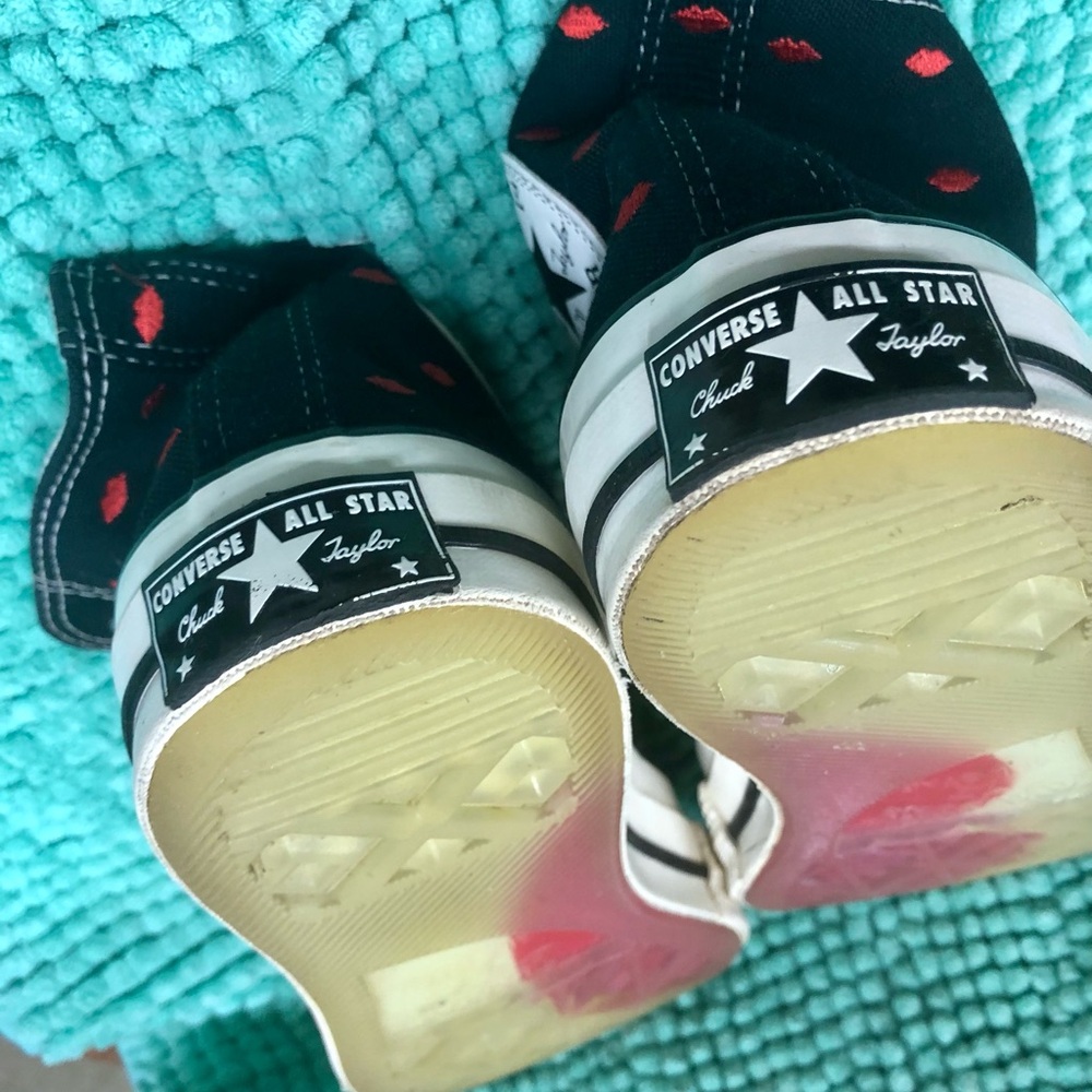 Converse Black High-Top Sneakers with Red Heart Dots. So cute! Women’s size 9.5 - Picture 7 of 7